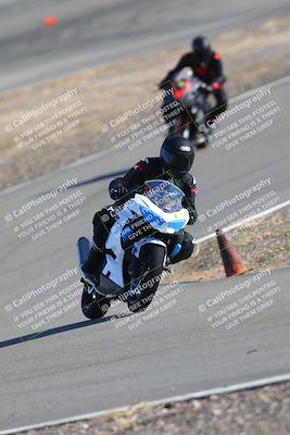 media/Feb-05-2023-Classic Track Day (Sun) [[c35aca4a42]]/Group 2/session 4 turn 4/